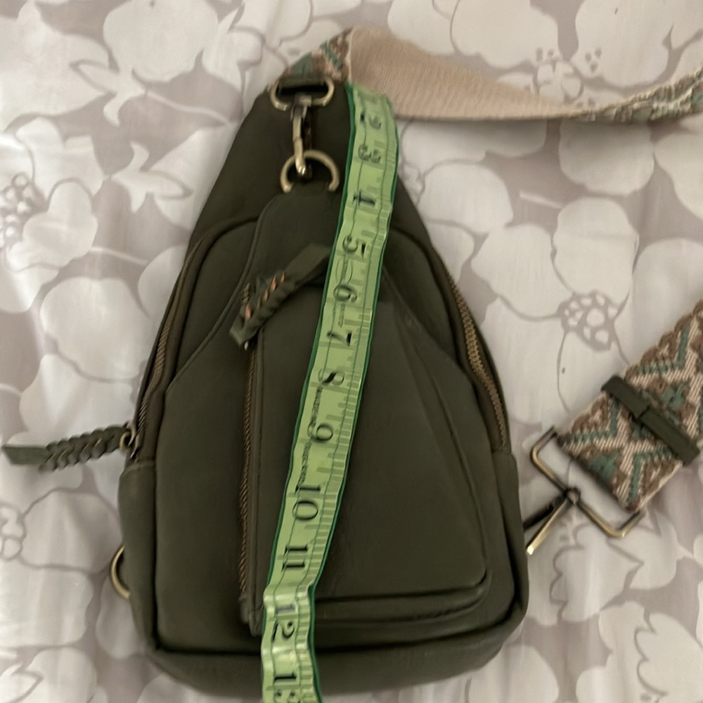 Cross body travel security pouch with boho wide strap EUC - Picture 6 of 8